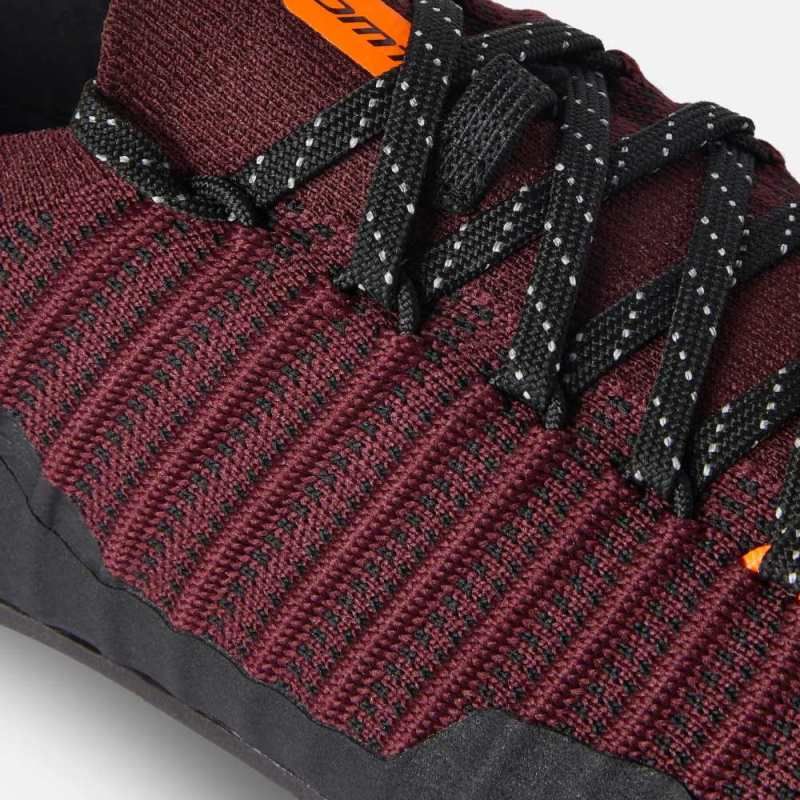 DMTGK1 BLACK/BORDEAUX